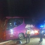 Autobús choca contra tráiler en libramiento Perote, Veracruz; hay al menos siete muertos