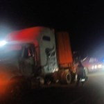 Autobús choca contra tráiler en libramiento de Perote, Veracruz; hay ocho muertos